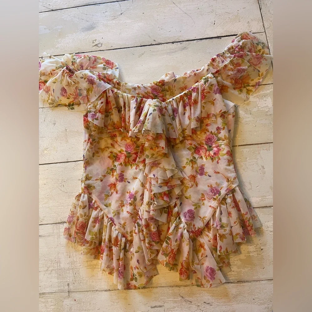 Tach NWT CASPIA FLORAL Ruffle Top Womens Size XS retails $186 - Picture 4 of 8